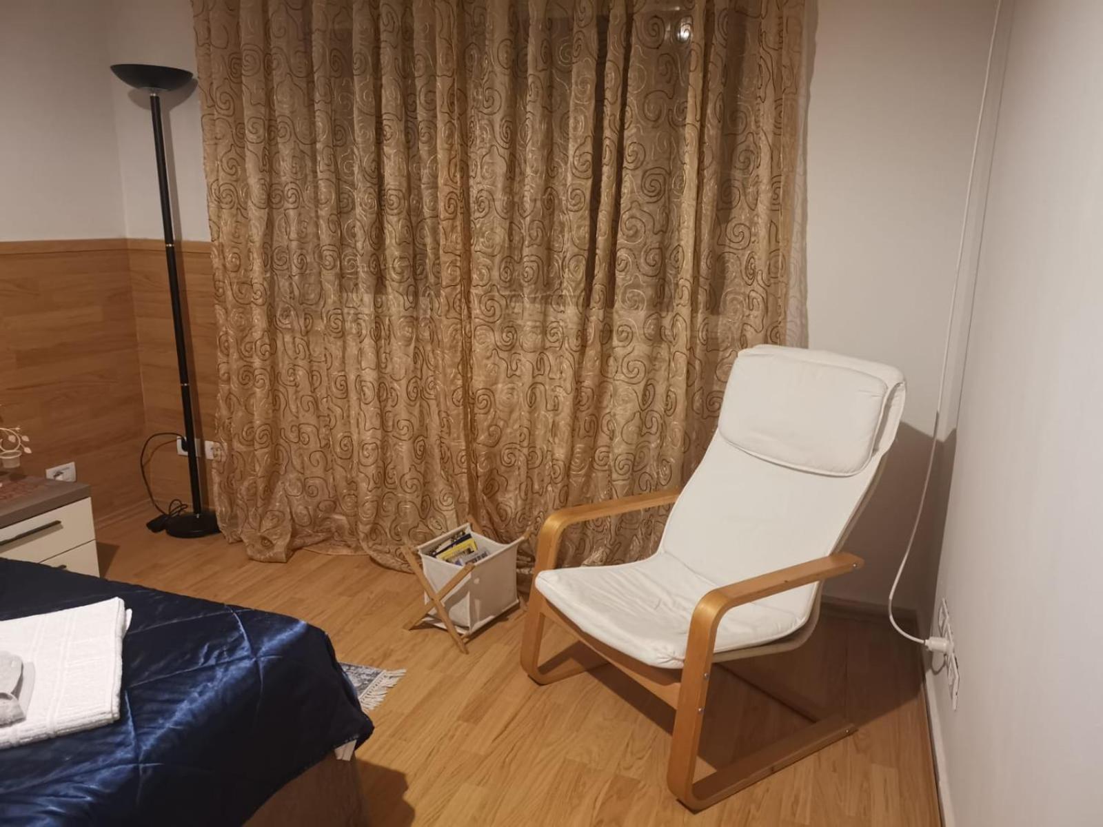 Downtown Authentic Apartment Tirana Myslym Shyri ภายนอก รูปภาพ